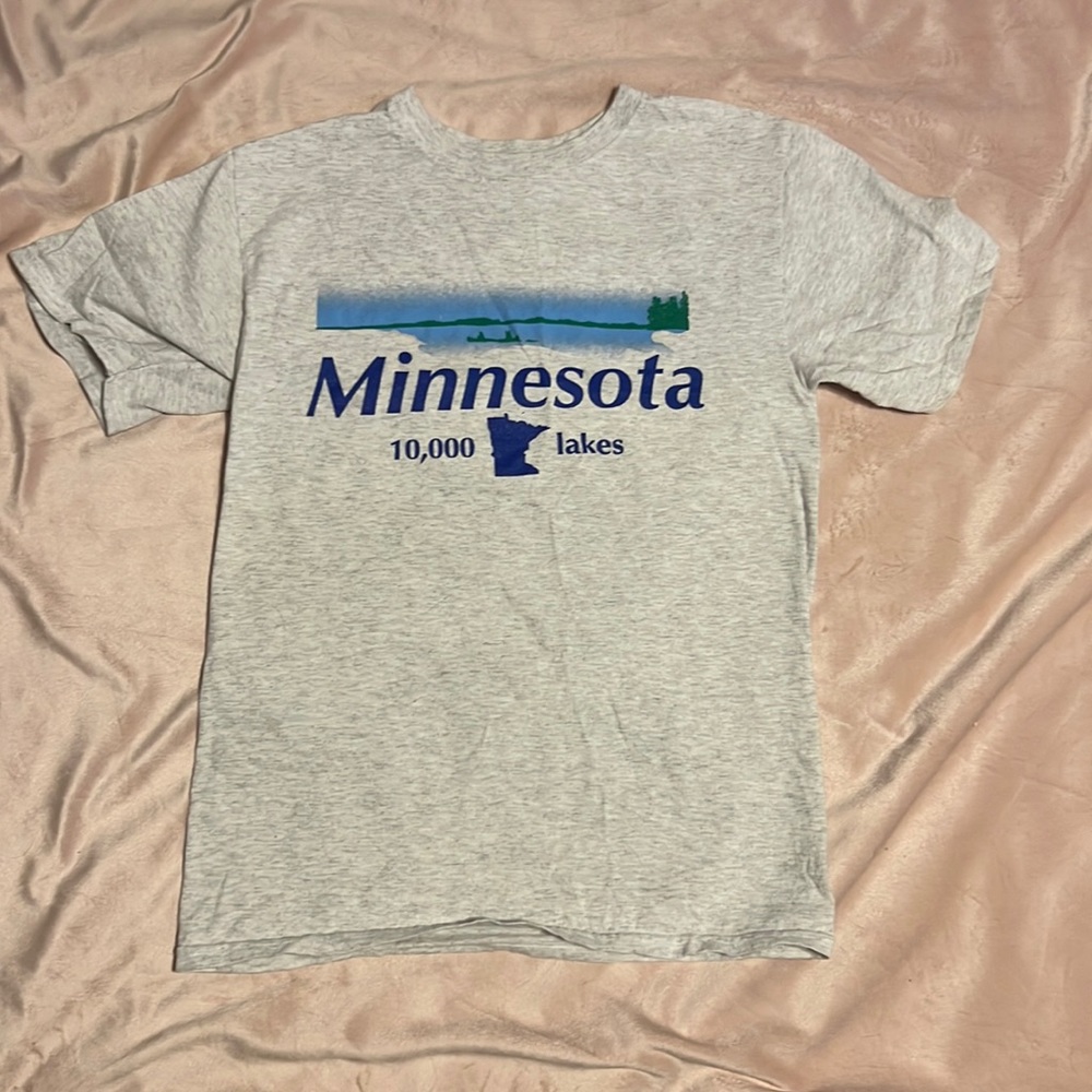 women’s minnesota lakes t-shirt